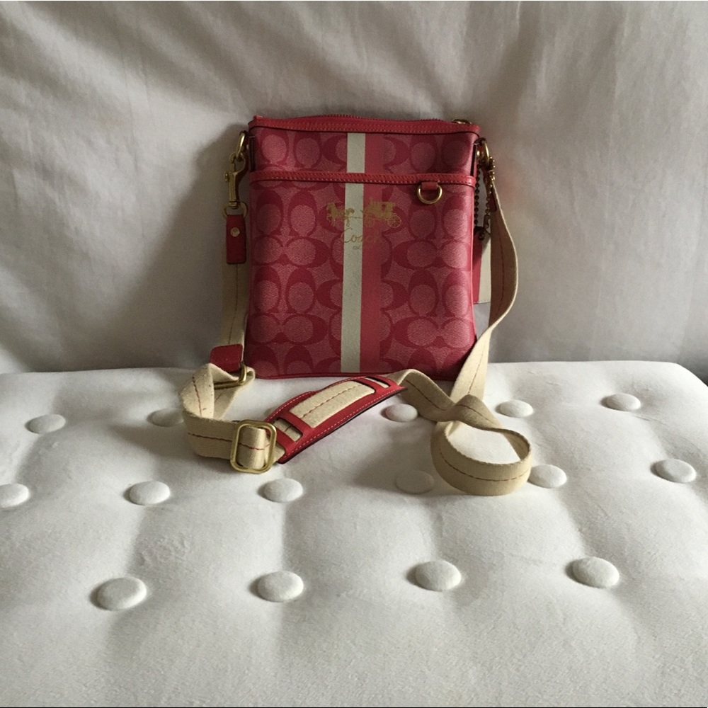VGUC Coach Crossbody